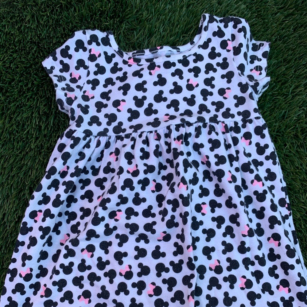 Kidd’s used dress size 12 months